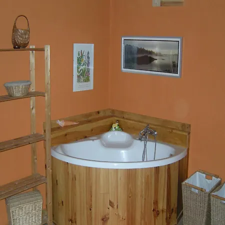 Prázdninový dům In Ayguatebia-talau With Garden & Bbq, Cleaning Included
